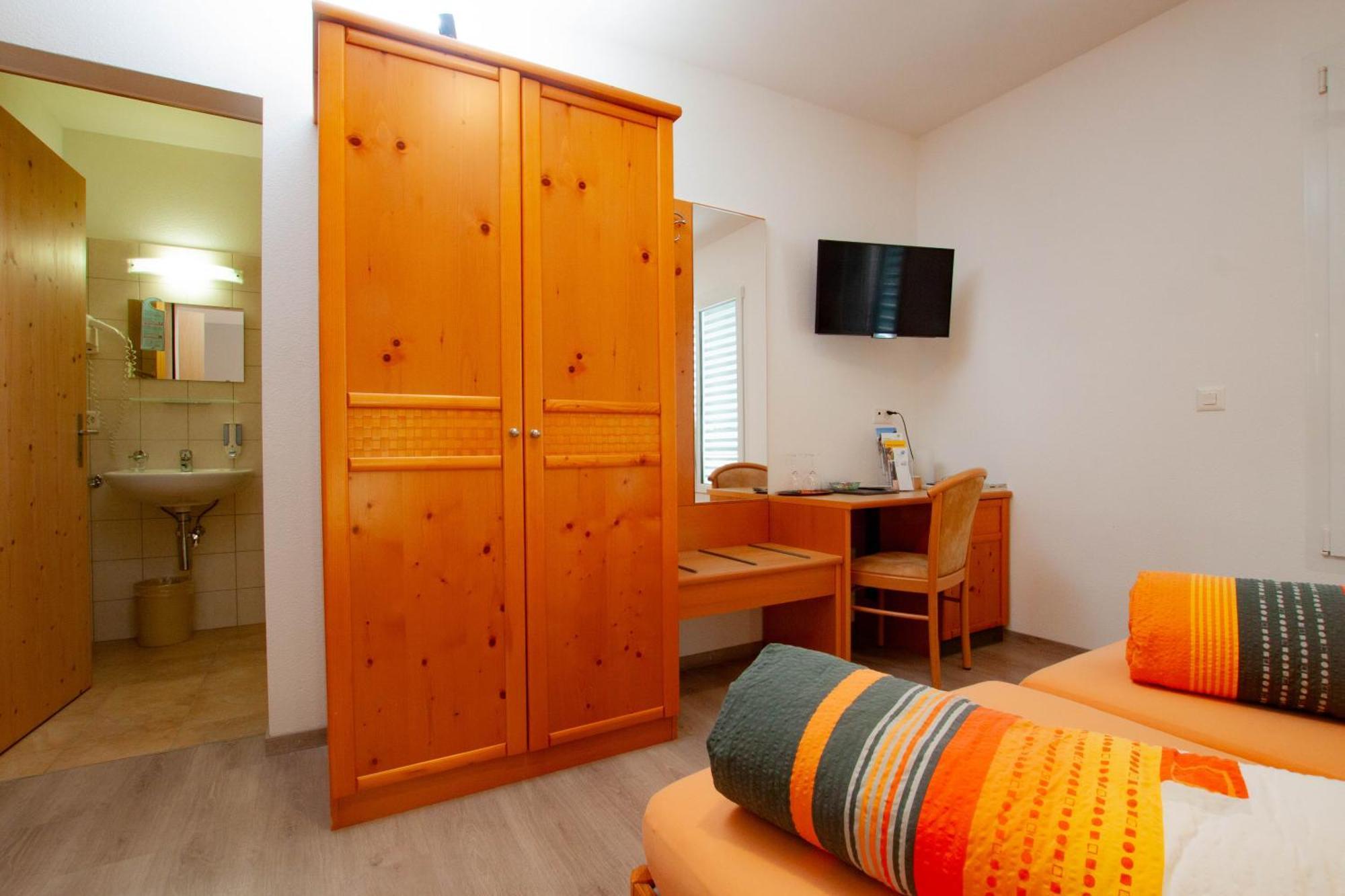 פוסקיאבו Ristorante Pensione Chalet Stazione מראה חיצוני תמונה